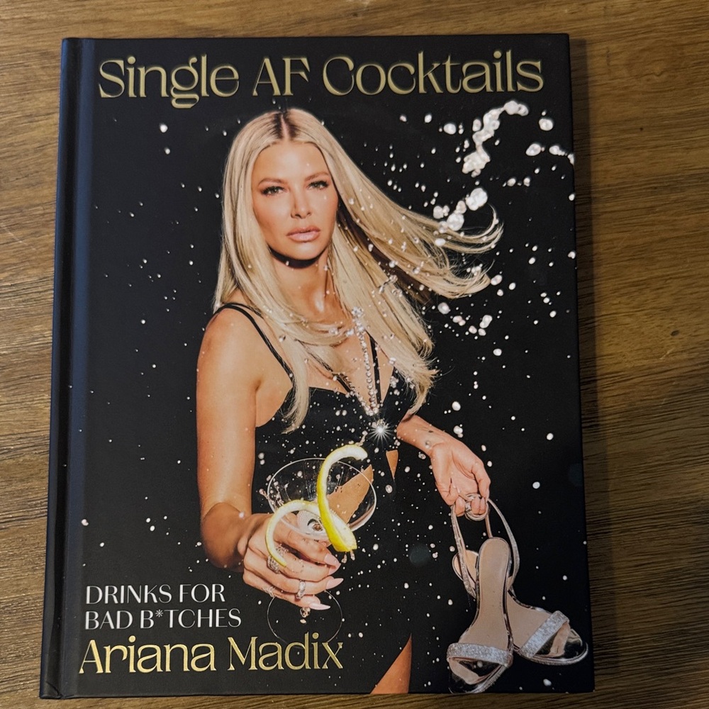 Single AF Cocktails Book